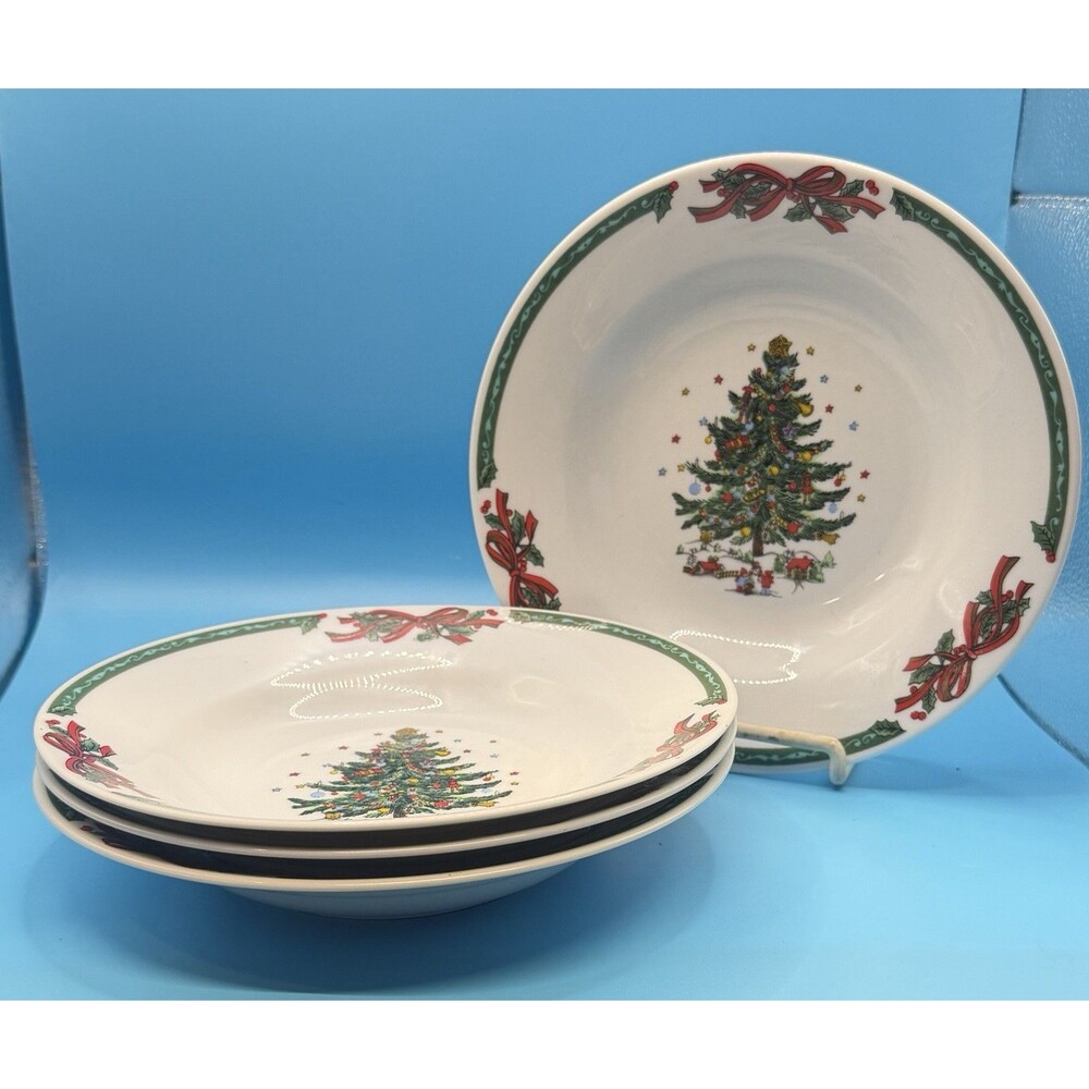 Christmas in the Park Porcelain Rim Soup Bowls 8” Set of 4 Christmas Tree Holly